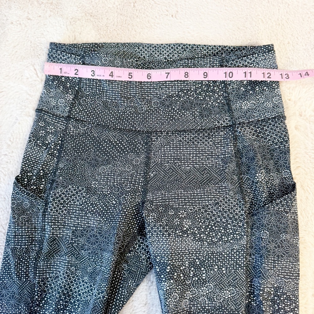 LULULEMON Align Leggings in Meisai Ice Grey Black Size 6 - Picture 7 of 8